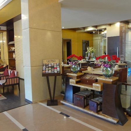 Grand Residency Hotel & Serviced Apartments Mumbai Bagian luar foto