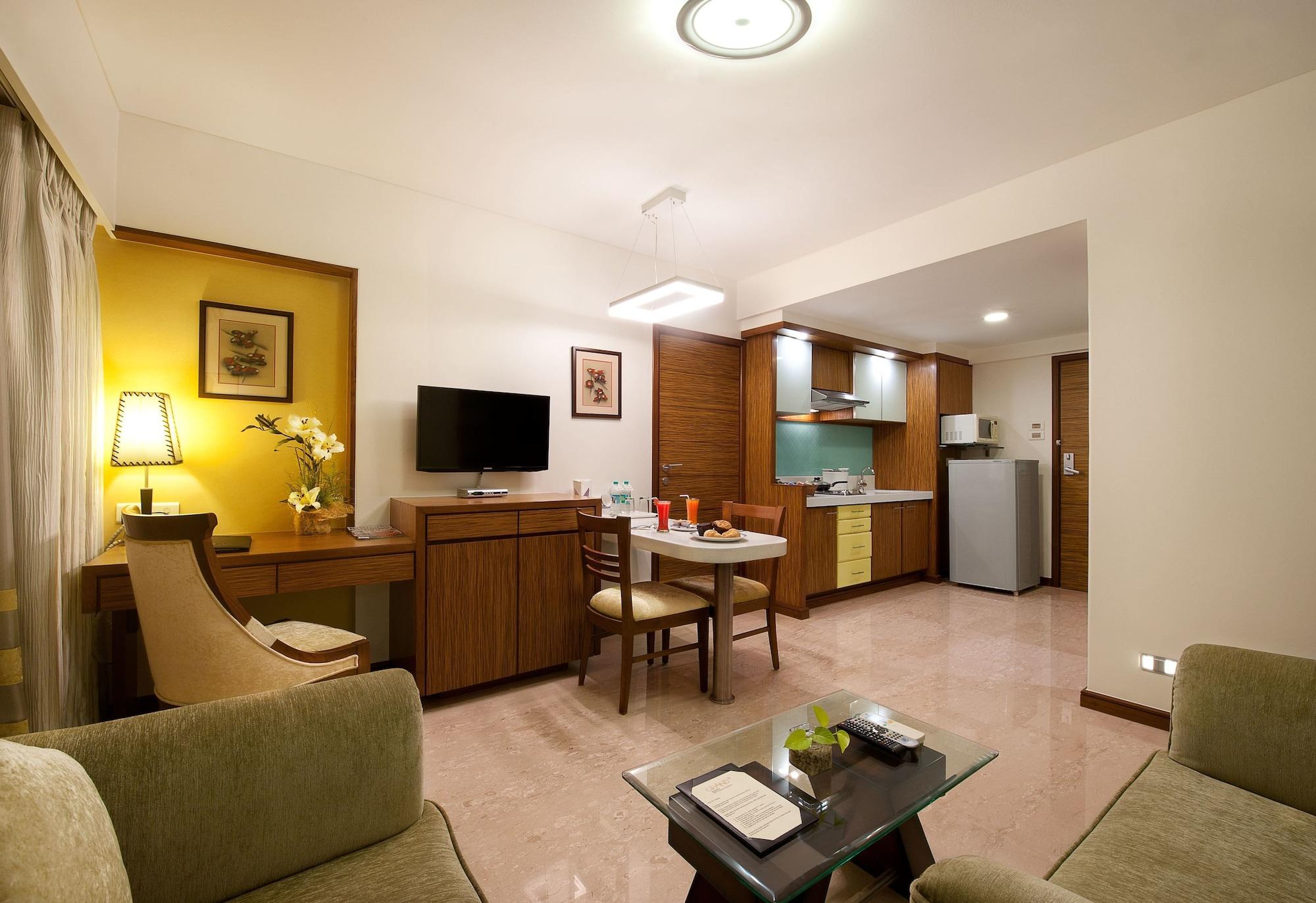 Grand Residency Hotel & Serviced Apartments Mumbai Bagian luar foto