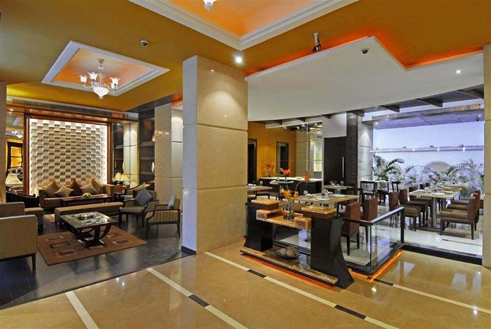 Grand Residency Hotel & Serviced Apartments Mumbai Bagian luar foto