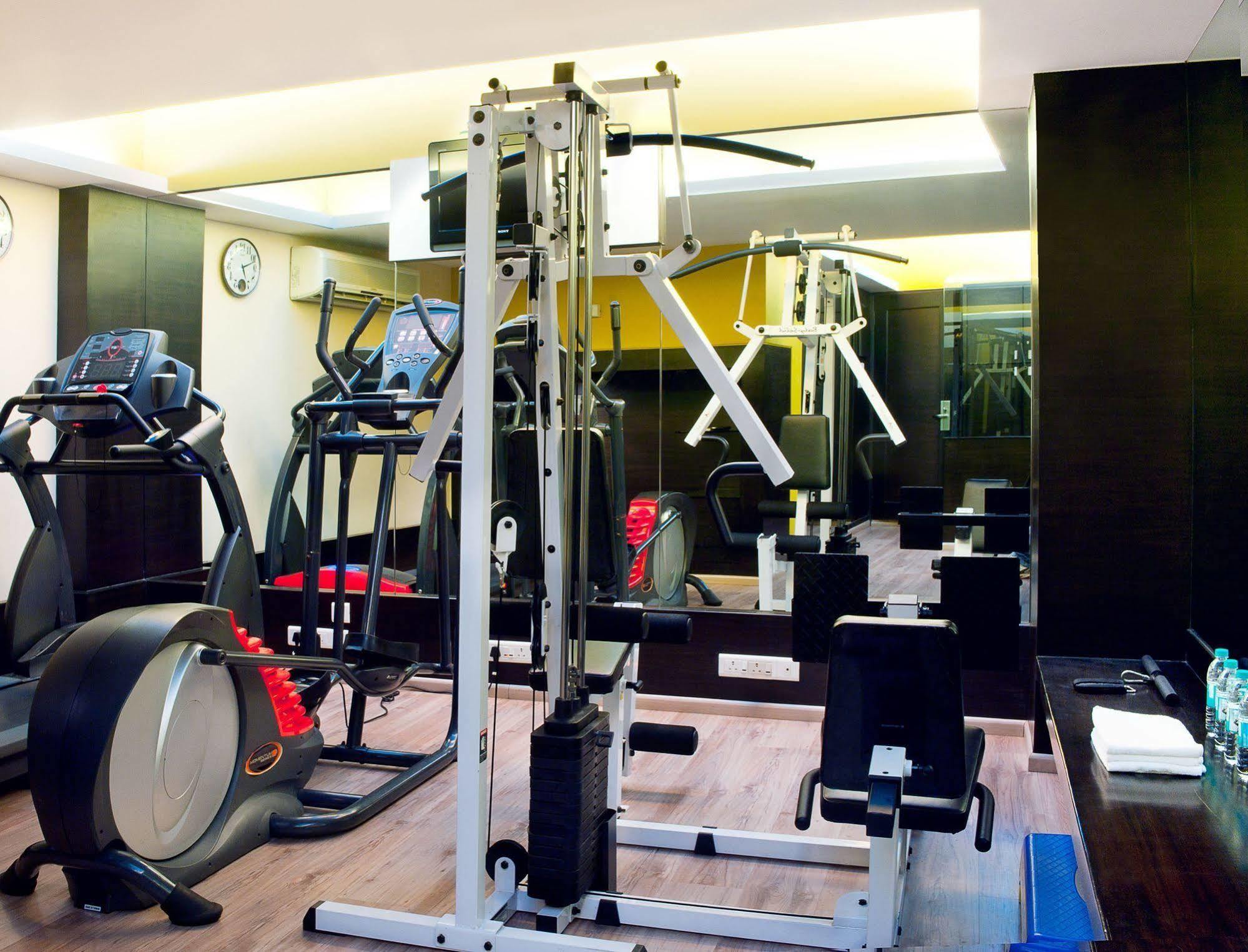 Grand Residency Hotel & Serviced Apartments Mumbai Bagian luar foto