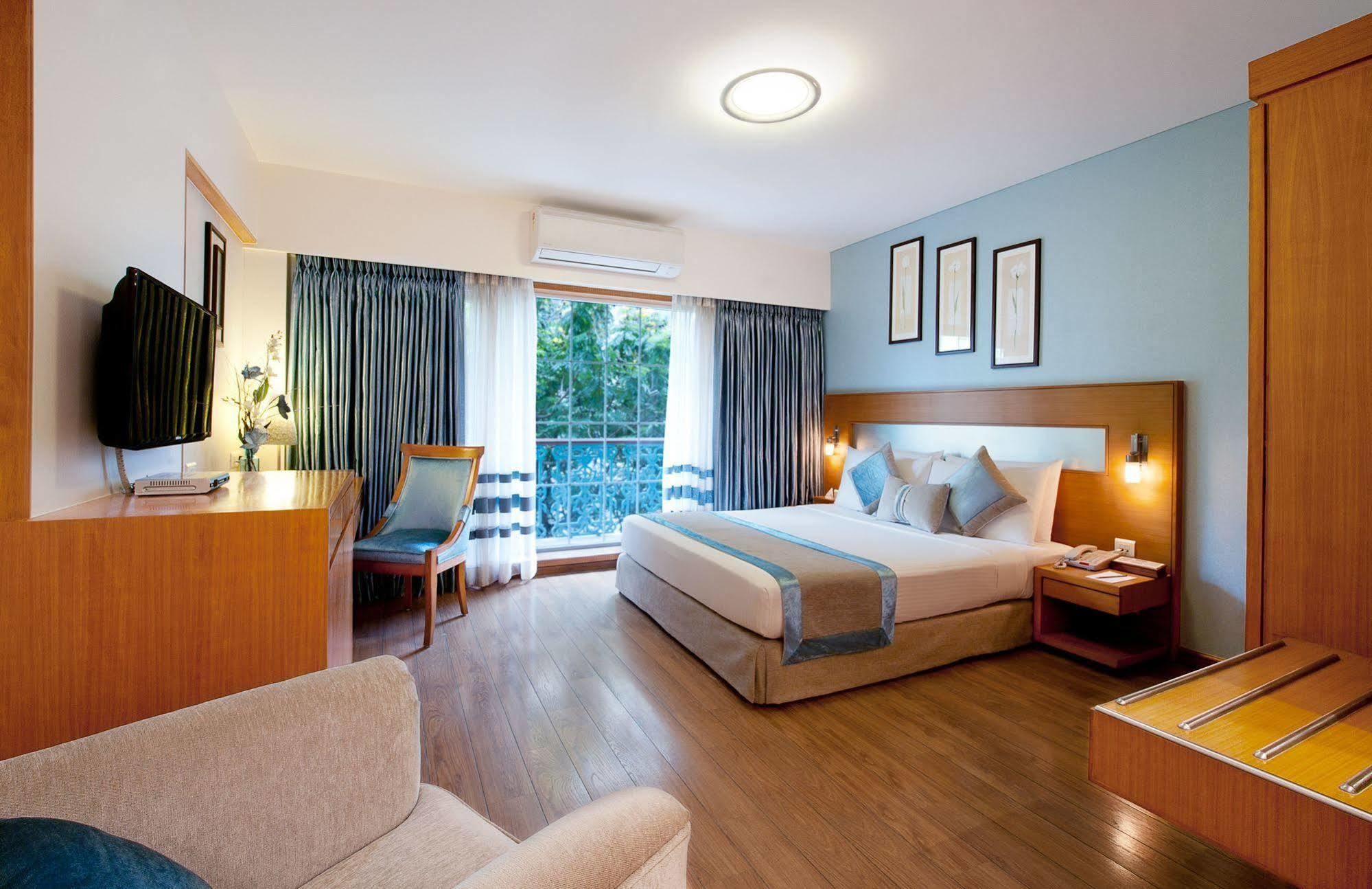 Grand Residency Hotel & Serviced Apartments Mumbai Bagian luar foto